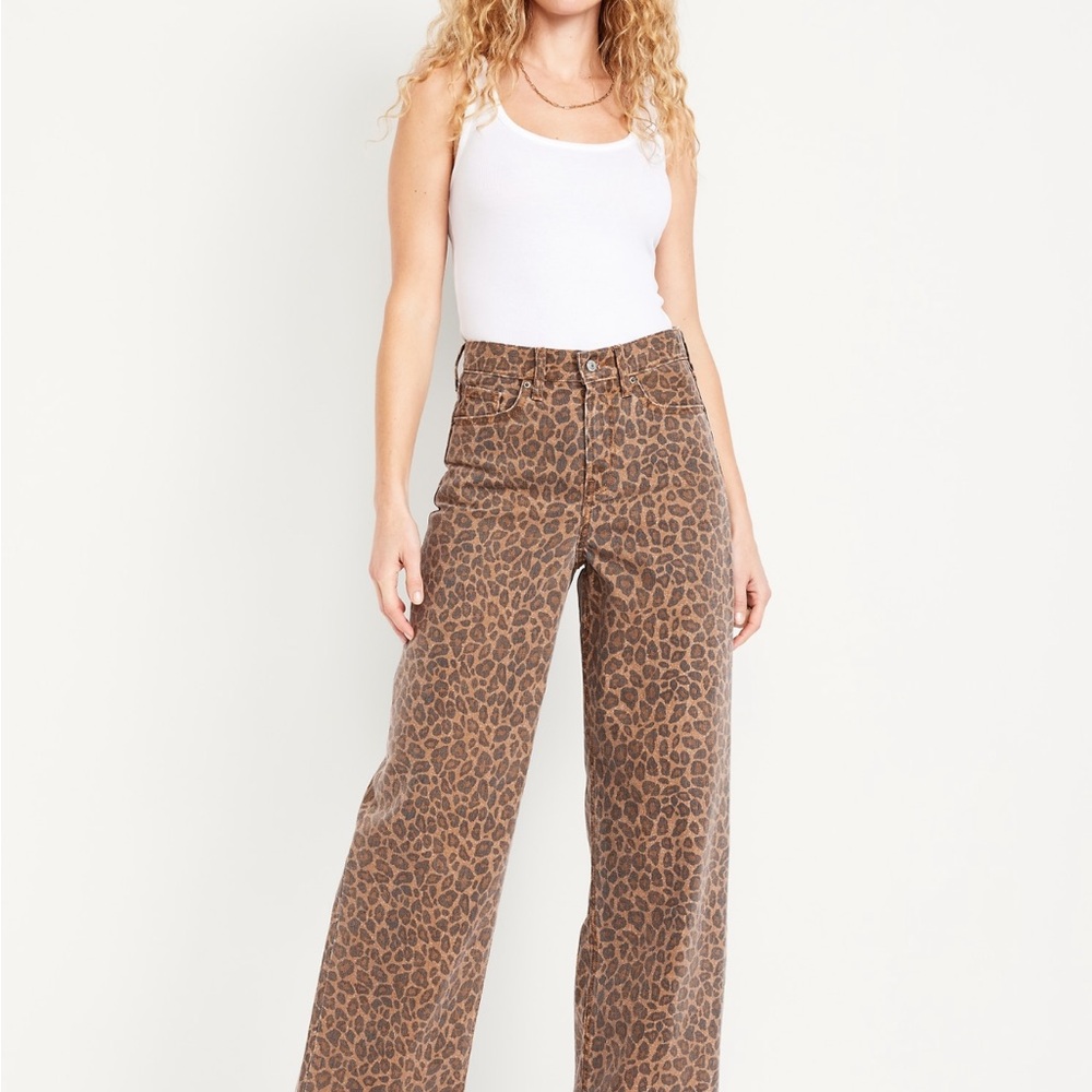 Leopard Print Wide-Leg Jeans